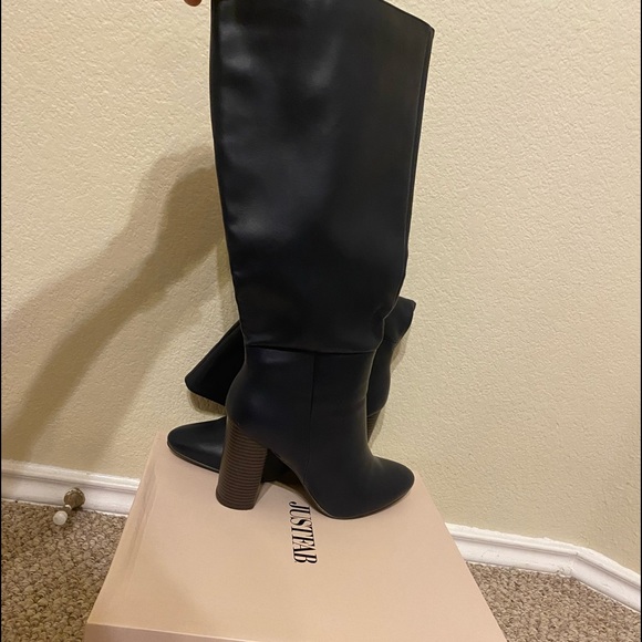 Navy knee length boots size 9.5 - Picture 1 of 3